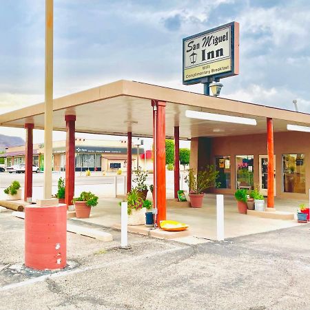 San Miguel Inn Socorro Dış mekan fotoğraf