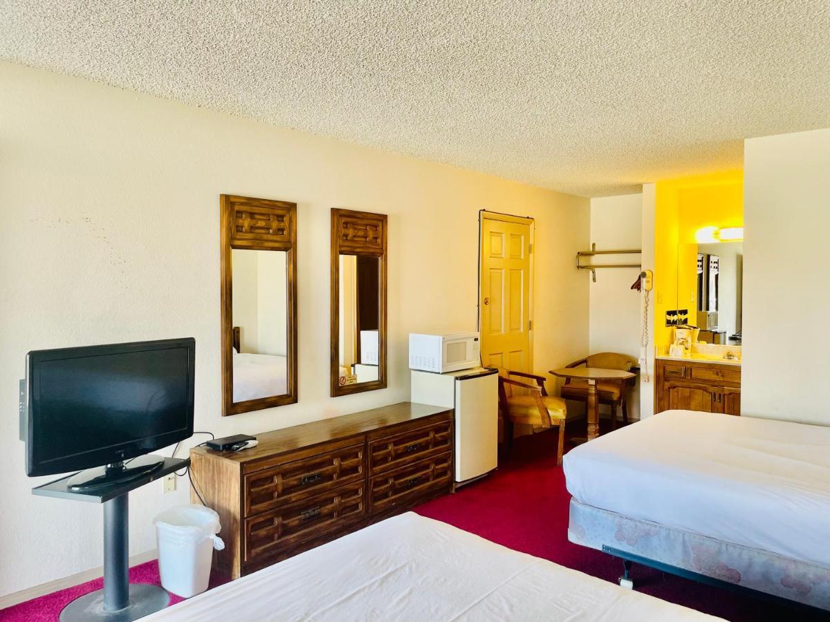 San Miguel Inn Socorro Dış mekan fotoğraf