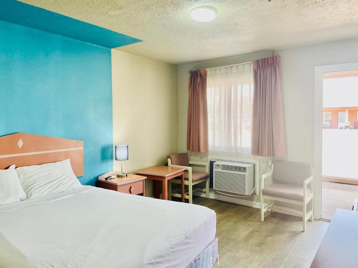 San Miguel Inn Socorro Dış mekan fotoğraf